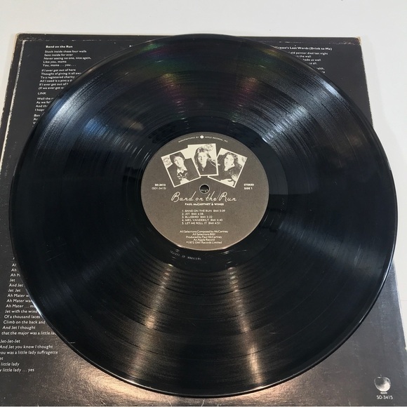 BAND on the Run Paul MaCartney & Wings with Original Poster Tested 1973 - Picture 5 of 11